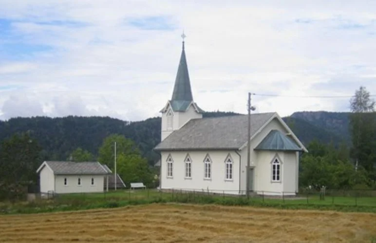 Valebø kirke. Foto.